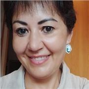 Docente di spagnolo con un alto profilo accademico, di madre lingua spagnola, impartisce lezioni per bambini e adulti